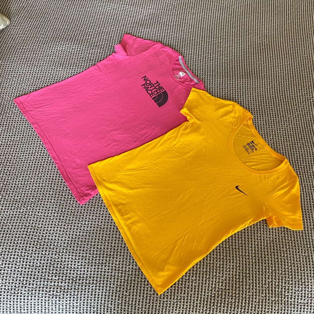 Sport t-shirts, North Face, Nike. Size M. Like new